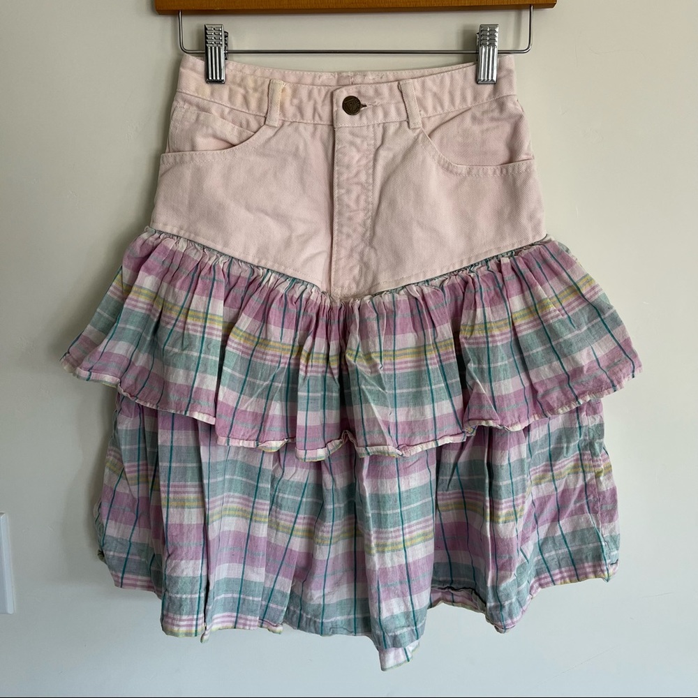 Vintage 1980’s Guess MiniSkirt Size 2 - Picture 2 of 7